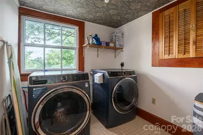 411 W Union Street, Morganton, NC 28655 - Photo 29