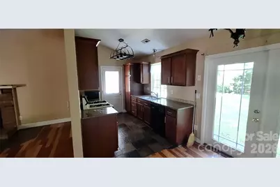 8804 Royal Scot Lane, Charlotte, NC 28227 - Photo 7