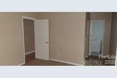 8804 Royal Scot Lane, Charlotte, NC 28227 - Photo 15