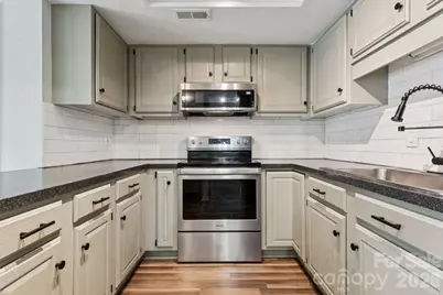 11128 Sevilla Court, Charlotte, NC 28226 - Photo 5