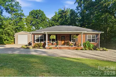 4739 Mountain Island Drive W, Charlotte, NC 28214 - Photo 5