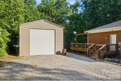 4739 Mountain Island Drive W, Charlotte, NC 28214 - Photo 37