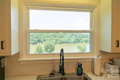 4852 Midway Sand Road, Hickory, NC 28601 - Photo 9