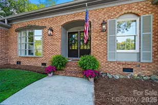 1240 10th St Ln NW, Hickory, NC 28601 - Photo 3