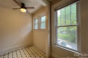 19 Saluda St, Asheville, NC 28806 - Photo 7