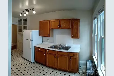 19 Saluda Street, Asheville, NC 28806 - Photo 11