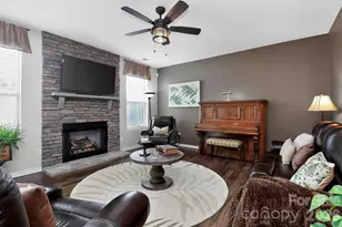 4626 Gibbons Link Rd, Charlotte, NC 28269 - Photo 7