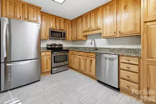 1503 Abbey Cir, Asheville, NC 28805 - Photo 7