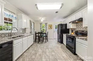 144 Hanover St, Asheville, NC 28806 - Photo 7