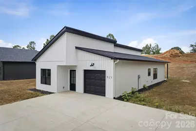 921 Overlook Drive SW, Lenoir, NC 28645 - Photo 1