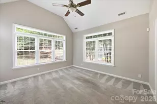 5909 Fitzwilliams Ln, Charlotte, NC 28270 - Photo 13