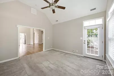 5909 Fitzwilliams Lane, Charlotte, NC 28270 - Photo 11