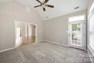 5909 Fitzwilliams Ln, Charlotte, NC 28270 - Photo 11