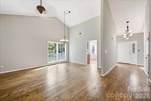 5909 Fitzwilliams Ln, Charlotte, NC 28270 - Photo 7