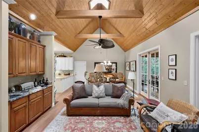 911 Buckberry Drive N, Sapphire, NC 28774 - Photo 13