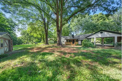 4739 Squirrel Nest Lane, Charlotte, NC 28227 - Photo 19