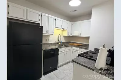 5917 Crape Myrtle Lane, Charlotte, NC 28216 - Photo 5