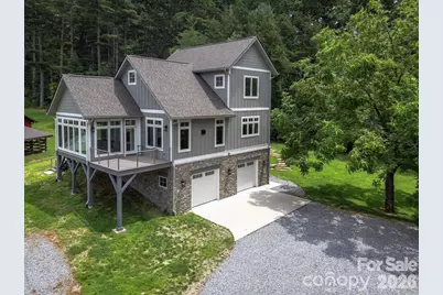 326 Golden Valley Drive, Hendersonville, NC 28792 - Photo 5