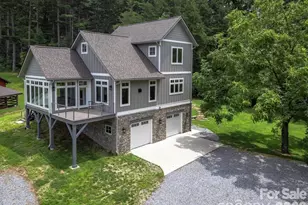 326 Golden Valley Dr, Hendersonville, NC 28792 - Photo 5