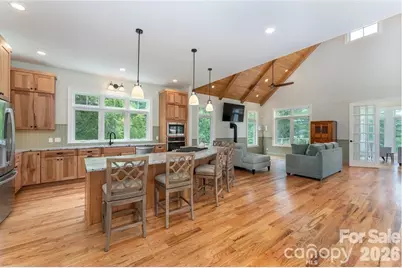 326 Golden Valley Drive, Hendersonville, NC 28792 - Photo 9