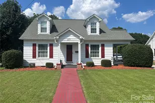 117 Marion St, Clover, SC 29710 - Photo 1