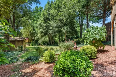 407 10th Street Drive NW, Hickory, NC 28601 - Photo 5