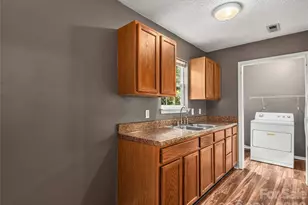 321 Virginia Ave, Asheville, NC 28806 - Photo 7