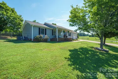 2384 Country Hollow Road, Conover, NC 28613 - Photo 3