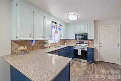 2384 Country Hollow Road, Conover, NC 28613 - Photo 15