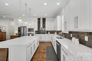 325 Sensibility Cir, Fort Mill, SC 29708 - Photo 13