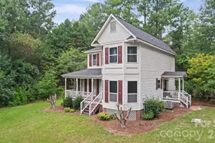 261 Lakeside Dr, Hartsville, SC 29550 - Photo 3