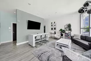 333 W Trade St, Charlotte, NC 28202 - Photo 23