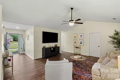5906 Meadow Hill Drive, Charlotte, NC 28212 - Photo 9