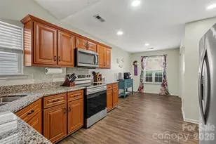 5906 Meadow Hill Dr, Charlotte, NC 28212 - Photo 5