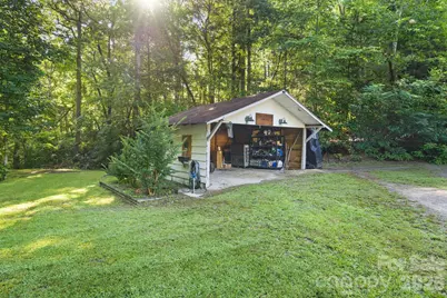 125 Ice Hollow Road, Zirconia, NC 28790 - Photo 31