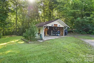 125 Ice Hollow Rd, Zirconia, NC 28790 - Photo 31