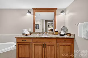 325 Bowling Park Rd, Asheville, NC 28803 - Photo 17