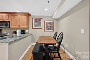 325 Bowling Park Rd, Asheville, NC 28803 - Photo 15