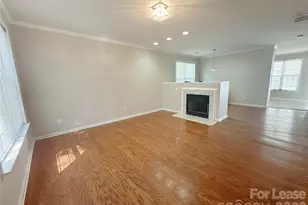 7629 Abigail Glen Dr, Charlotte, NC 28212 - Photo 9
