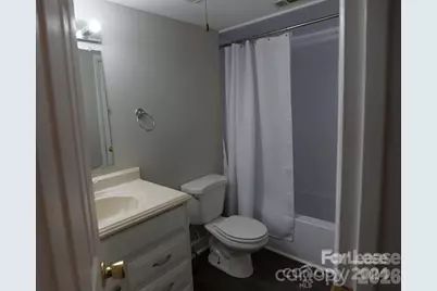 1050 21st Avenue NW #70, Hickory, NC 28601 - Photo 9