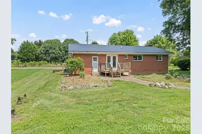 70 Levi Street, Clyde, NC 28721 - Photo 3