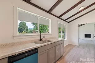 70 Levi St, Clyde, NC 28721 - Photo 7