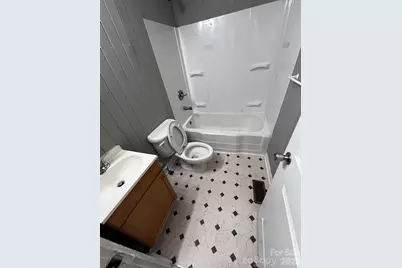 1104 Spann Street, Shelby, NC 28150 - Photo 5