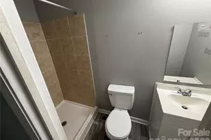 1104 Spann St, Shelby, NC 28150 - Photo 7