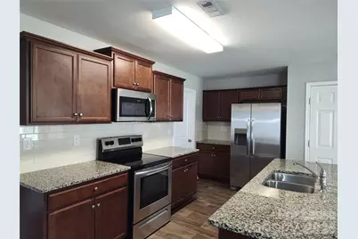 6731 Broad Valley Court, Charlotte, NC 28216 - Photo 3