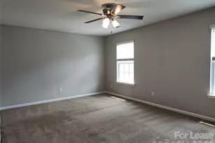 6731 Broad Valley Ct, Charlotte, NC 28216 - Photo 11