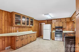 131 & 135 Boyd Ave, Waynesville, NC 28786 - Photo 15