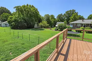 1607 W Main St, Albemarle, NC 28001 - Photo 3