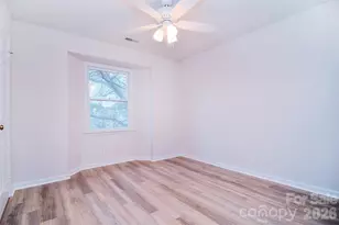 6120 Meadow Rose Ln, Charlotte, NC 28215 - Photo 3