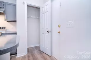 6120 Meadow Rose Ln, Charlotte, NC 28215 - Photo 13